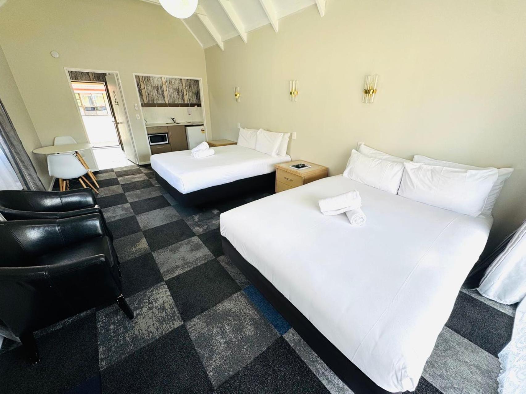 Apex On Fenton Motel Rotorua Bagian luar foto